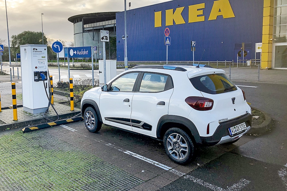 Dacia Spring E-Auto Ikea Gratis Laden