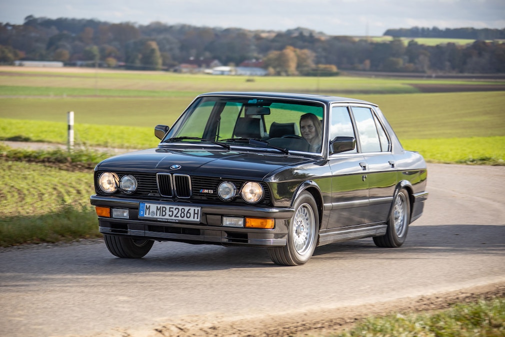 BMW M5 E28