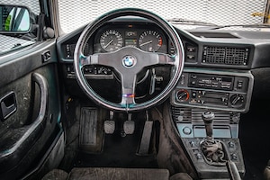 BMW M5 E28