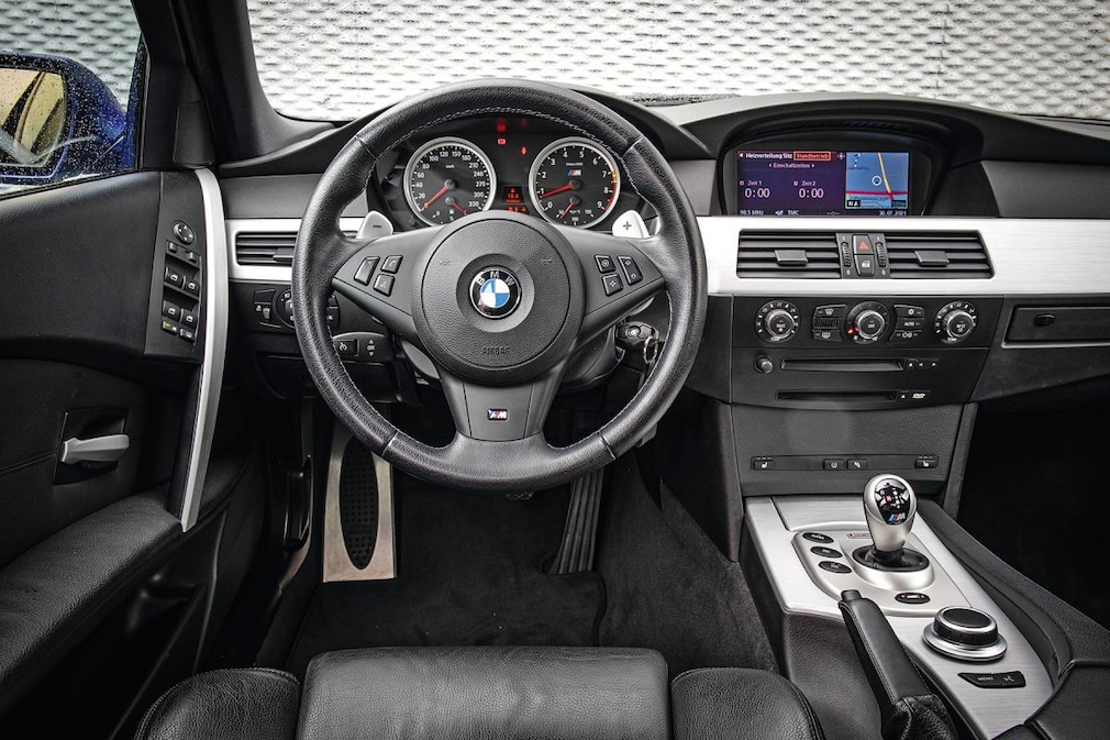 BMW M5 E60