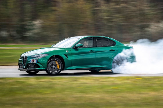 Alfa Romeo Giulia Quadrifoglio Alfa Romeo Giulia Quadrifoglio