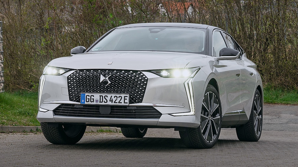 DS 4 E-Tense 225