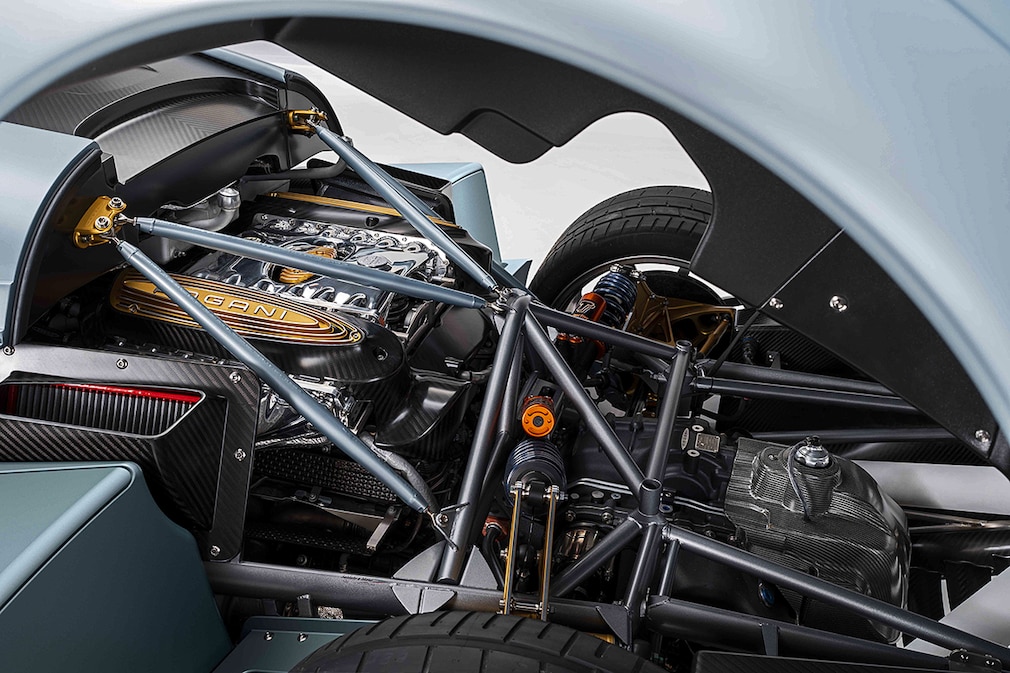 Pagani Huayra Codalunga