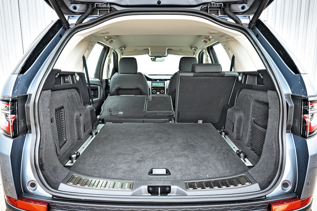 Land Rover Discovery Sport P300e Land Rover Discovery Sport P300e