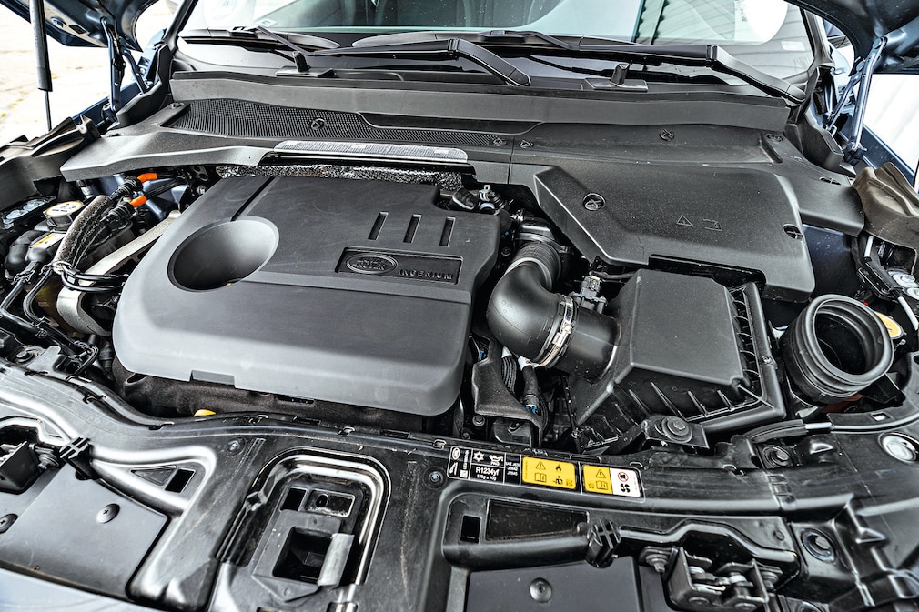 Land Rover Discovery Sport P300e Land Rover Discovery Sport P300e