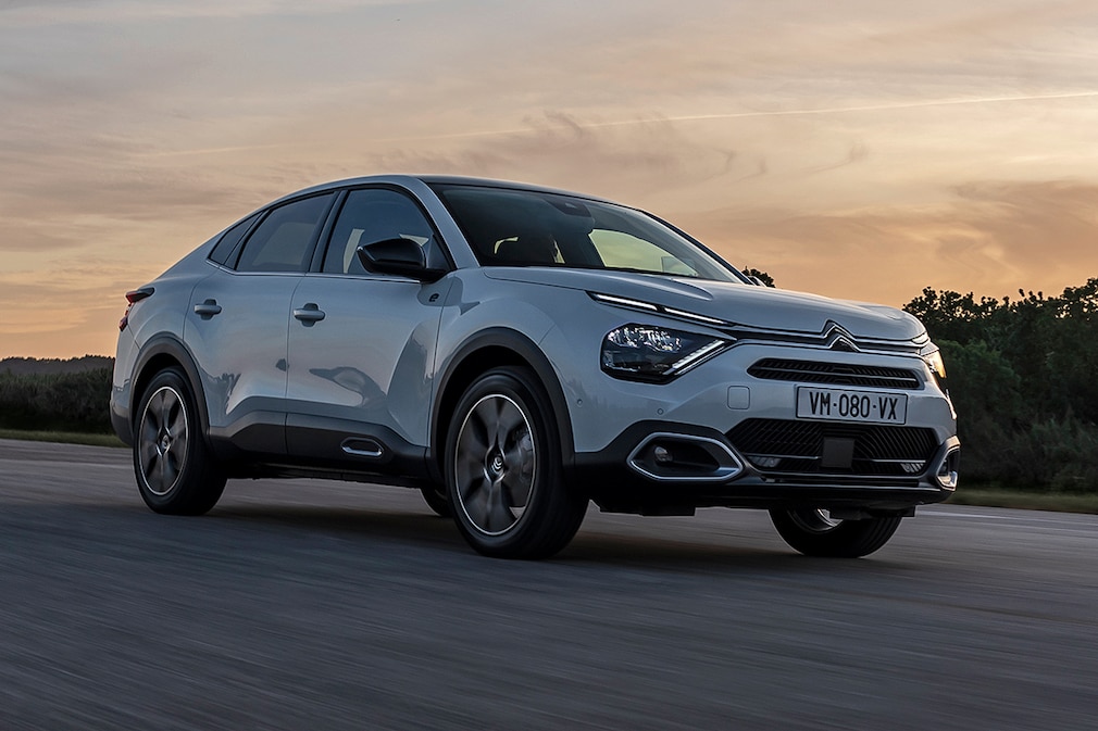 Citroën e-C4 X