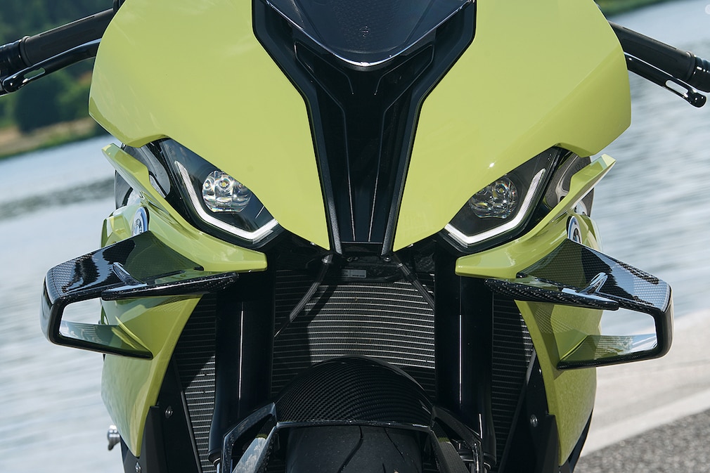 BMW M1000RR BMW M1000RR