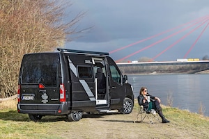 Ahorn Van 550 Black Edition
