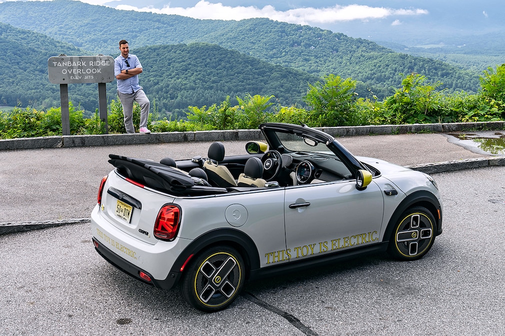 Mini Cooper SE Cabrio   