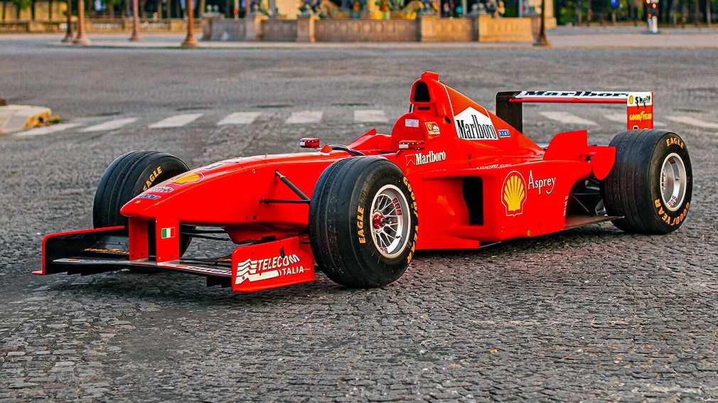 Ferrari F300 1998 - Formula 1 Michael Schumacher Ferrari F300 1998 - Formula 1 Michael Schumacher