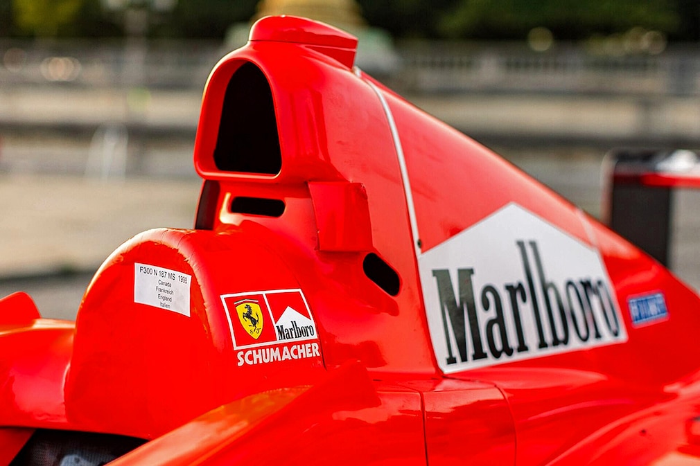 Ferrari F300 1998 - Formula 1 Michael Schumacher