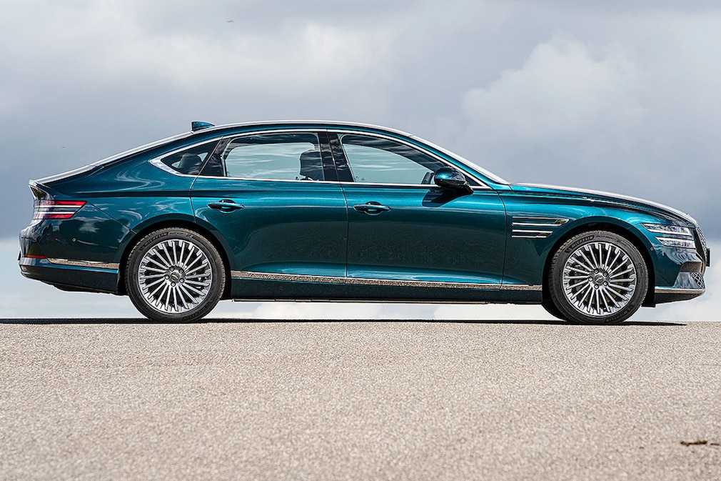 Genesis Electrified G80