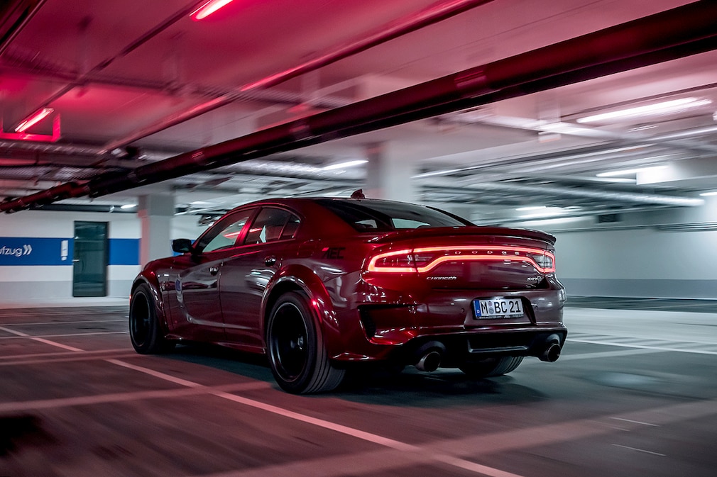 Dodge Charger SRT Hellcat