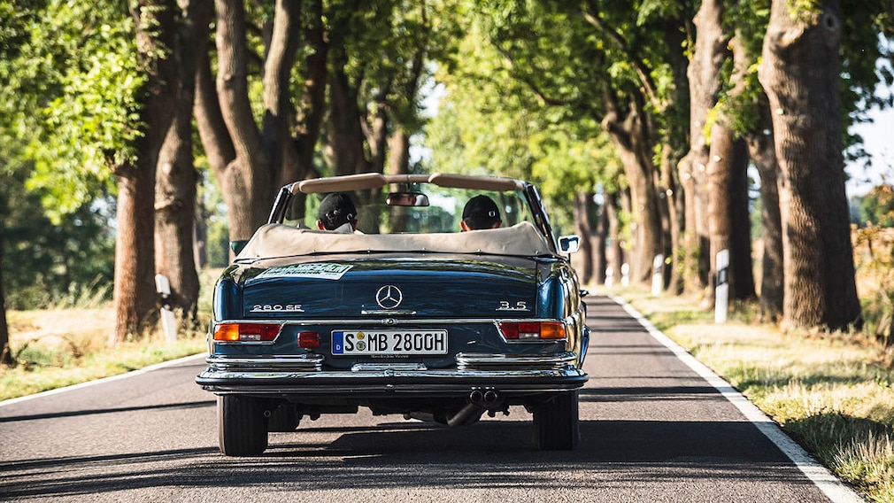 Mercedes 280 SE 3.5 - Hamburg Berlin Klassik Rallye 2019 Mercedes 280 SE 3.5 - Hamburg Berlin Klassik Rallye 2019