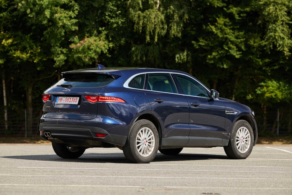 Jaguar F-Pace
