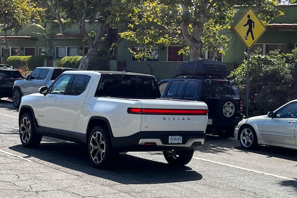 Rivian R1T Large Pack Rivian R1T Large Pack