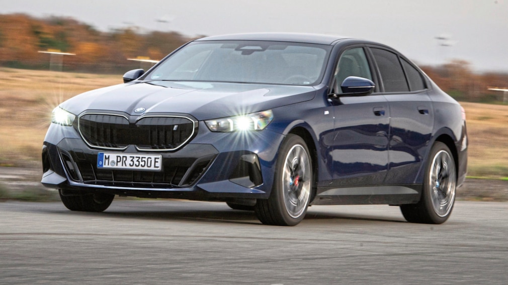 BMW i5 eDrive40