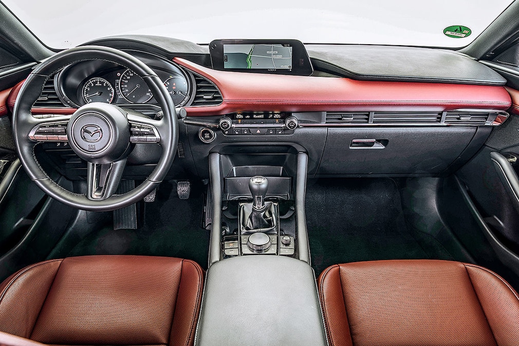 Mazda 3 e-Skyactiv X