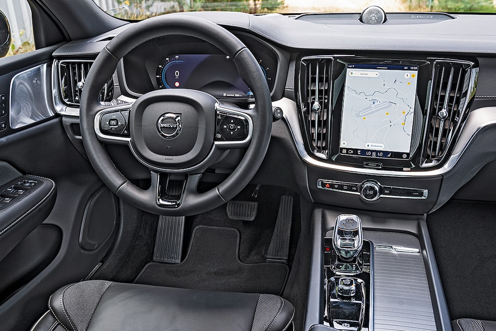 Volvo V60 Cross Country B4 AWD
