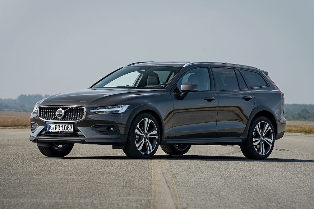 Volvo V60 Cross Country B4 AWD