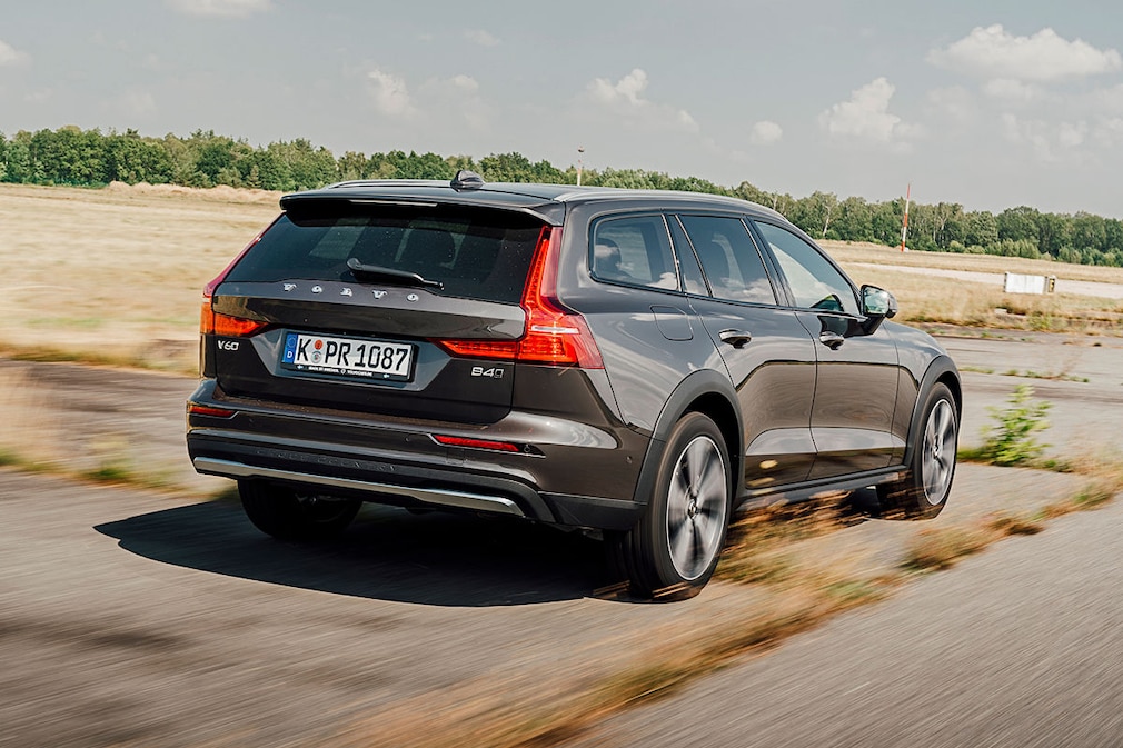 Volvo V60 Cross Country B4 AWD