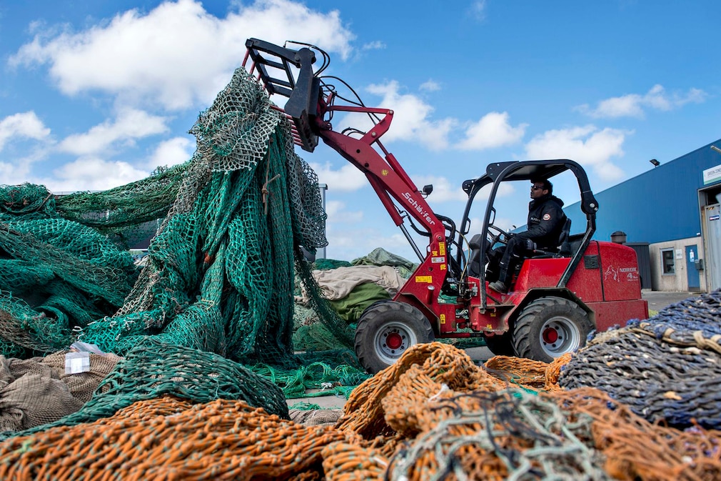 Recycling of fishing nets