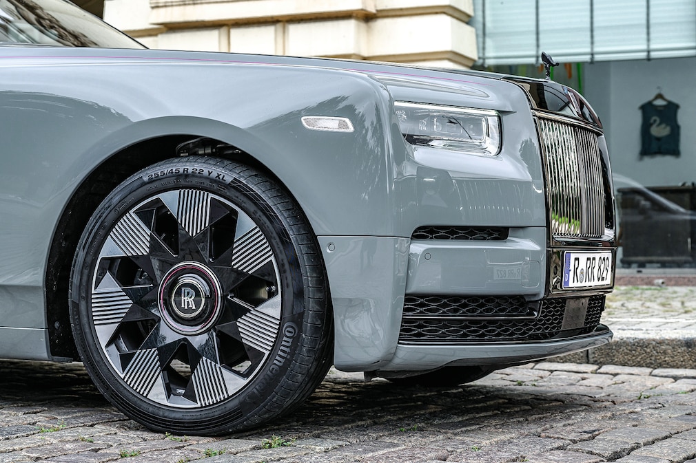 Rolls-Royce Phantom