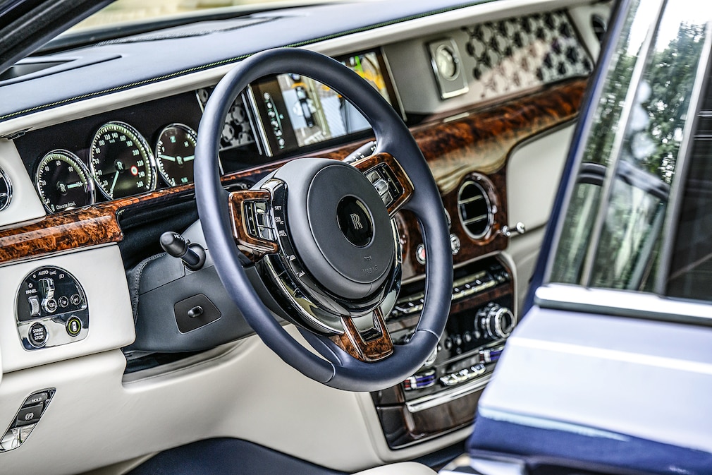 Rolls-Royce Phantom