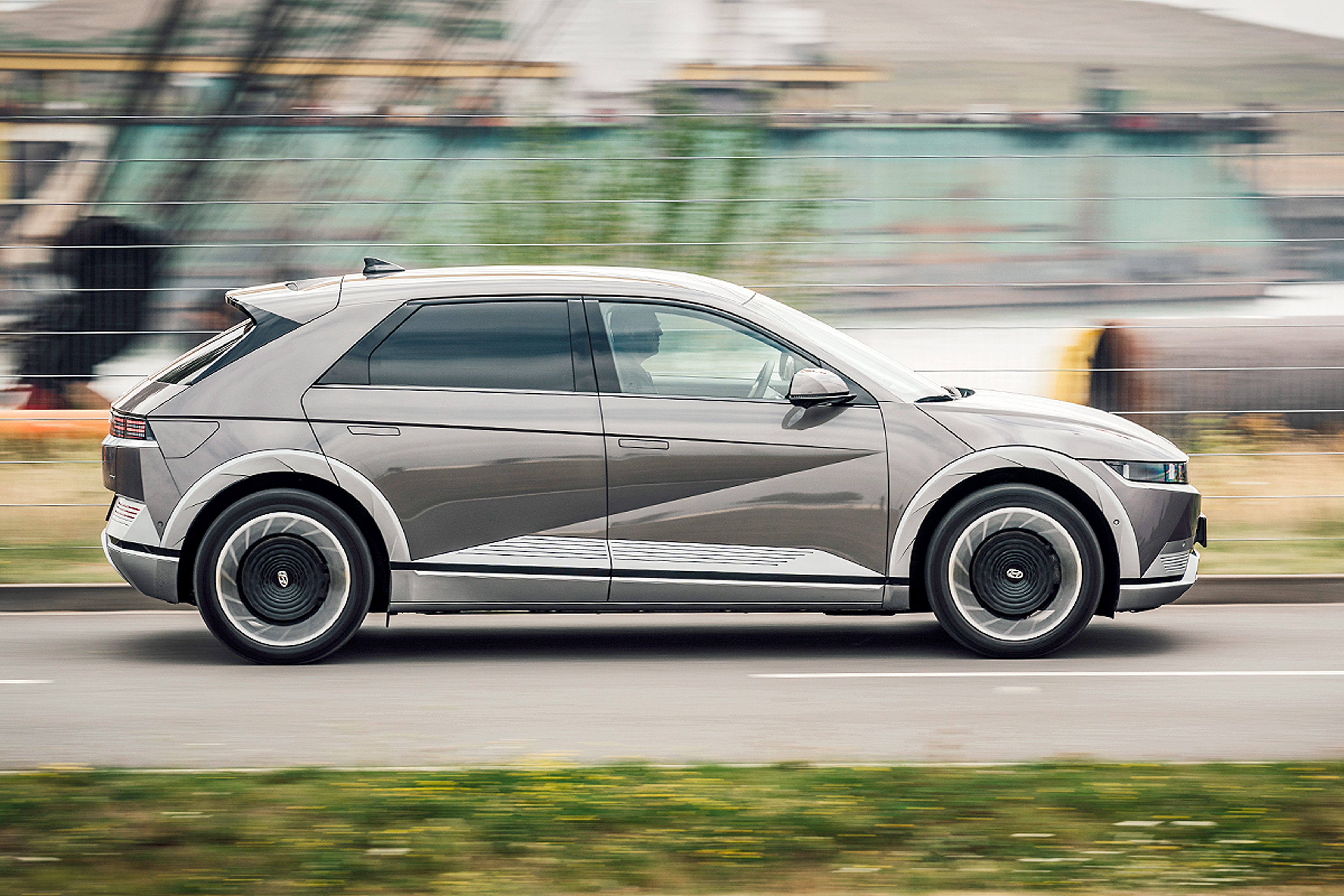 Hyundai Ioniq 5 vs. Skoda Enyaq Coup Elektroautos auf Augenh he