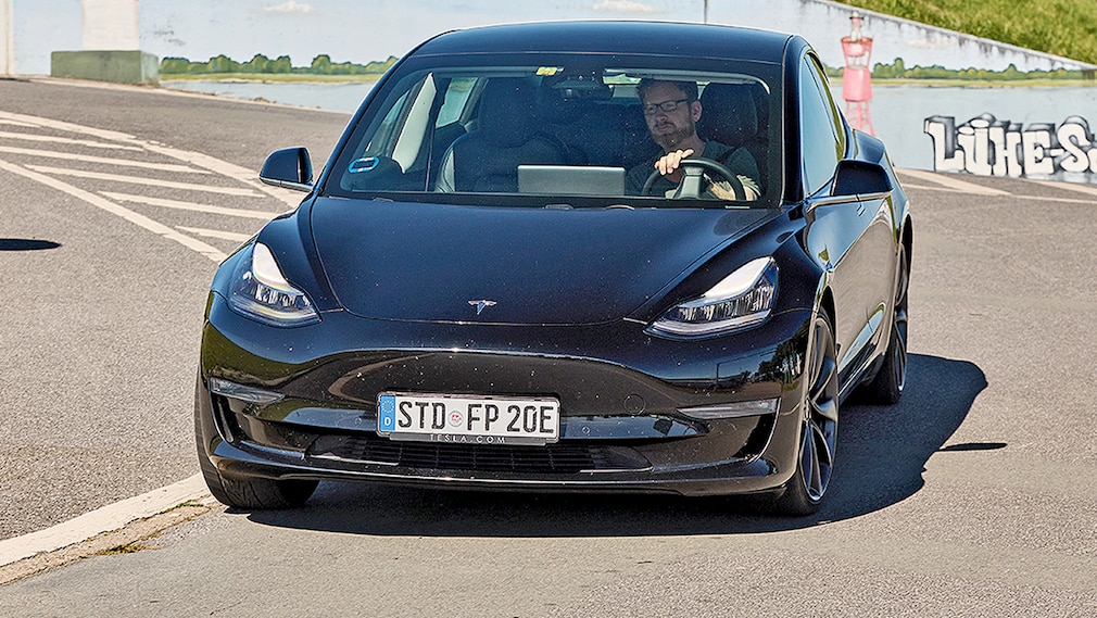 Tesla Model 3 Tesla Model 3