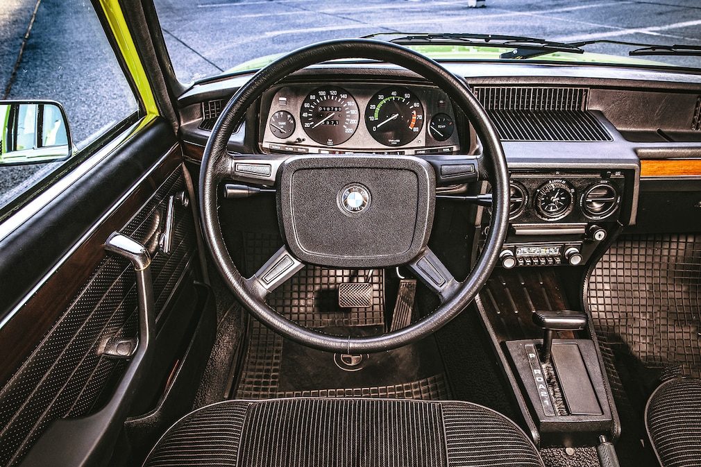 BMW 528