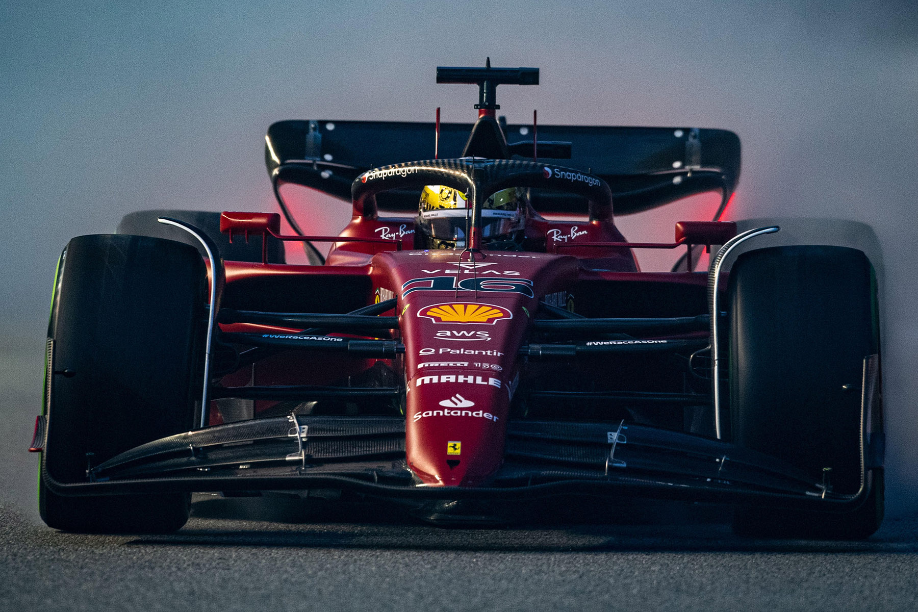 Formel 1 in Singapur: Red Bull patzt, Ferrari profitiert - AUTO BILD