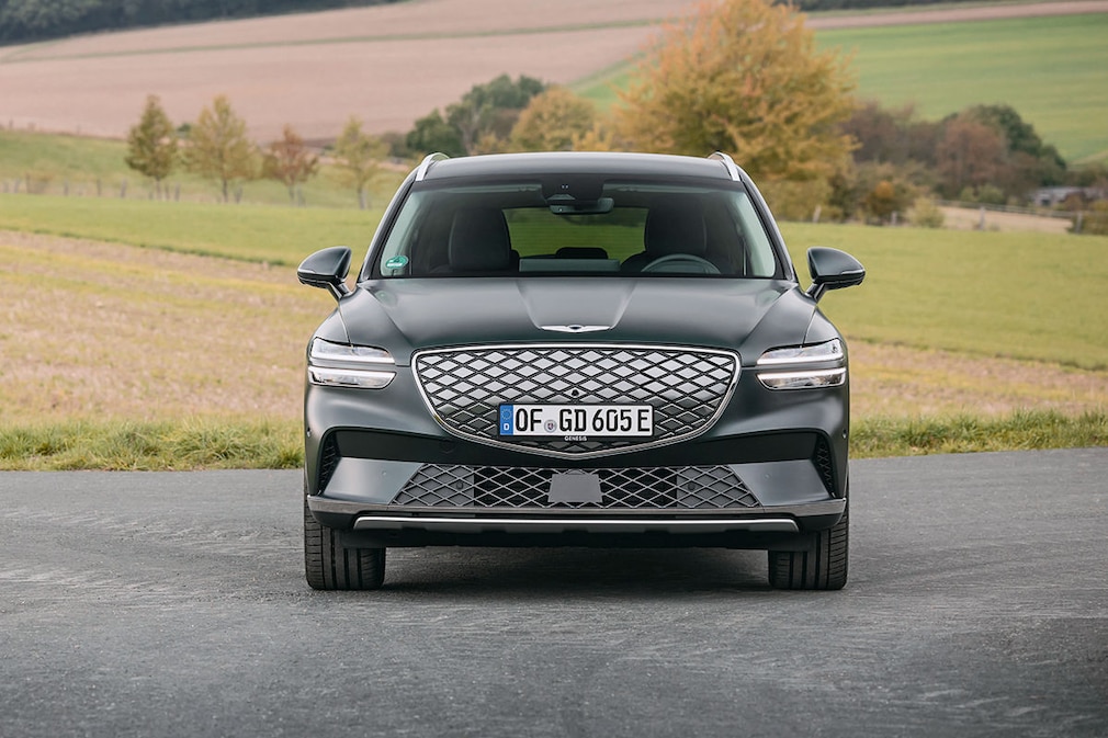 Genesis Electrified GV70