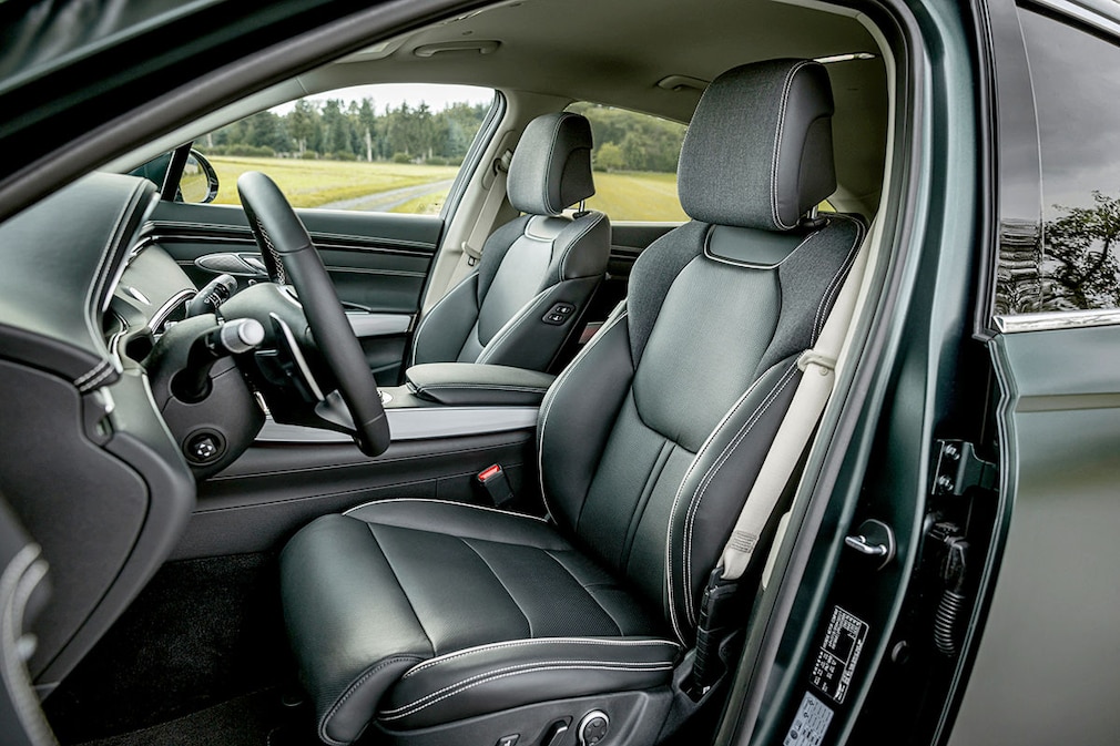 Genesis Electrified GV70