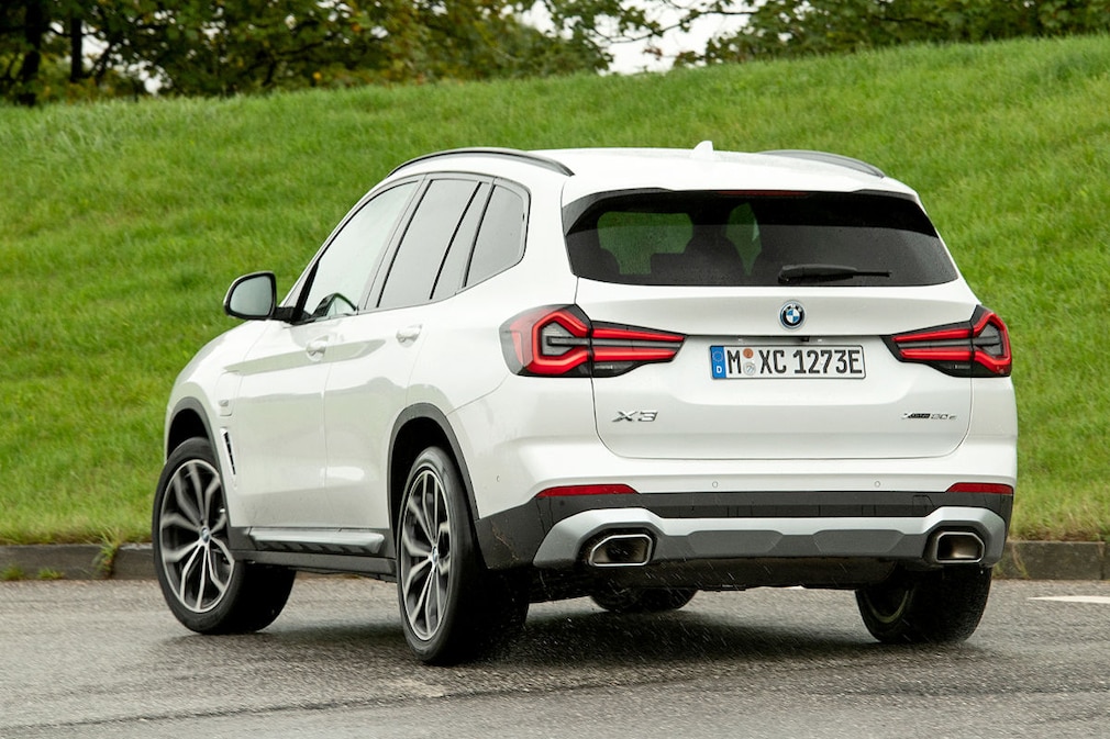 BMW X3 xDrive30e