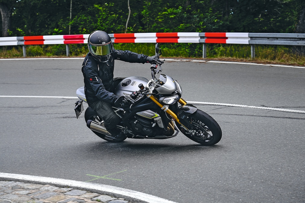 Triumph Speed Triple 1200