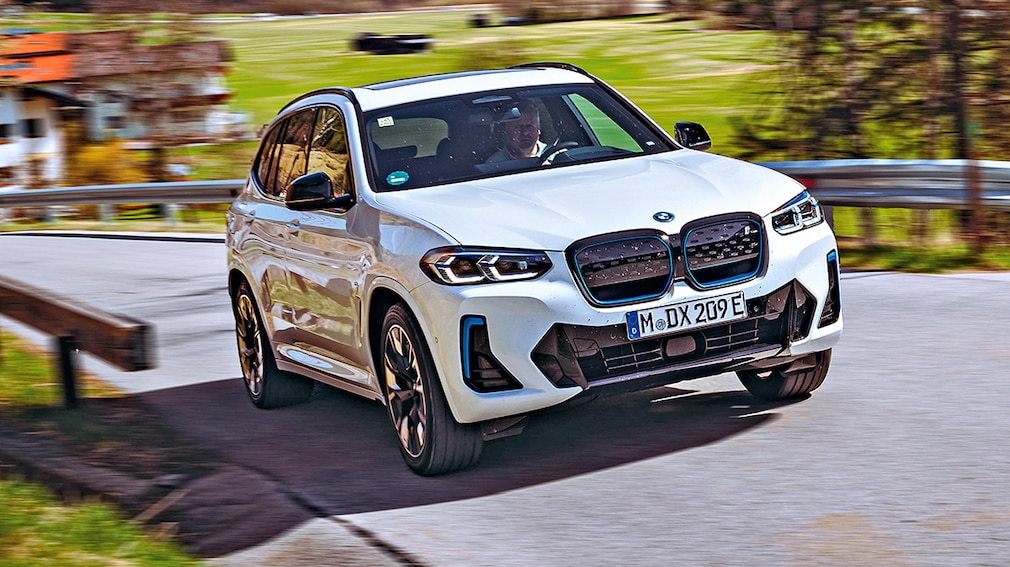 BMW iX3
