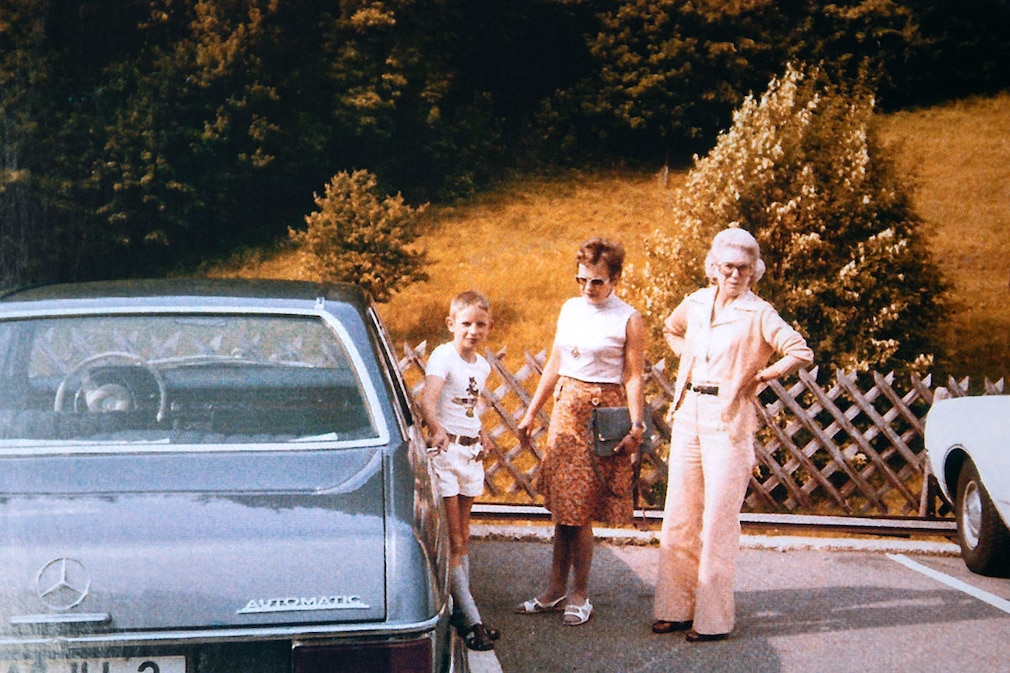 Mercedes 250 CE