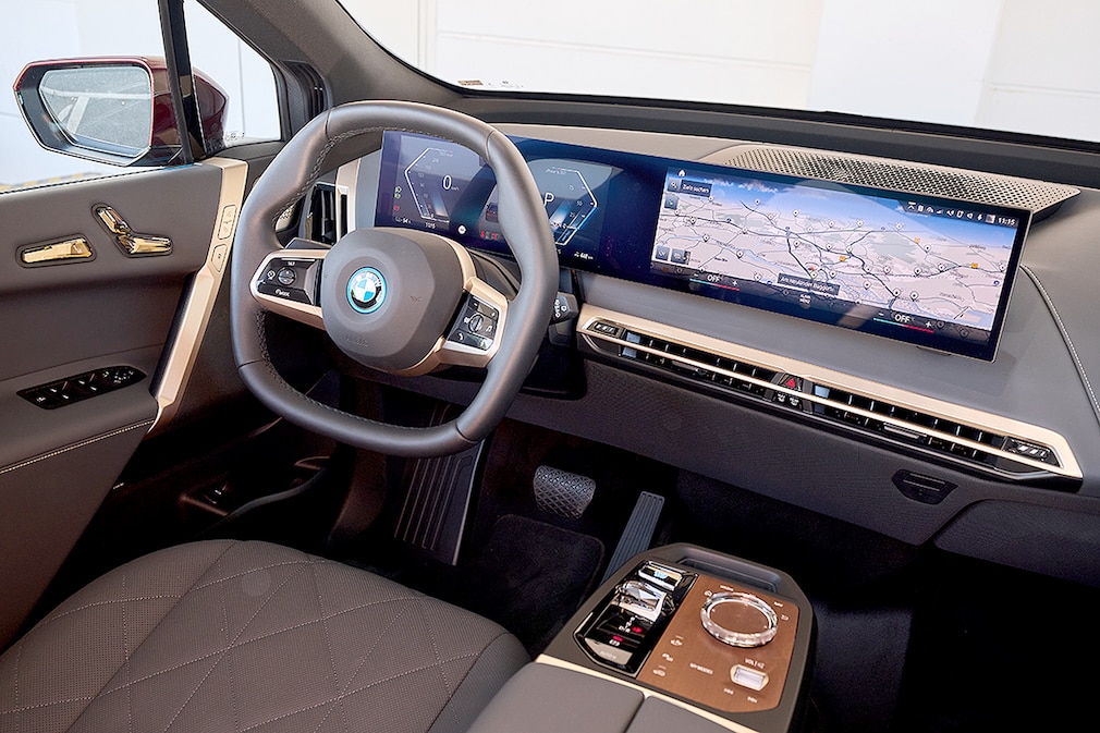 BMW iX M60 BMW iX M60