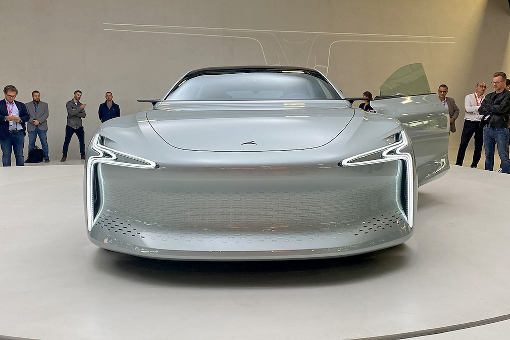 Pariser Autosalon 2022  Hopium Wasserstoff-Auto
