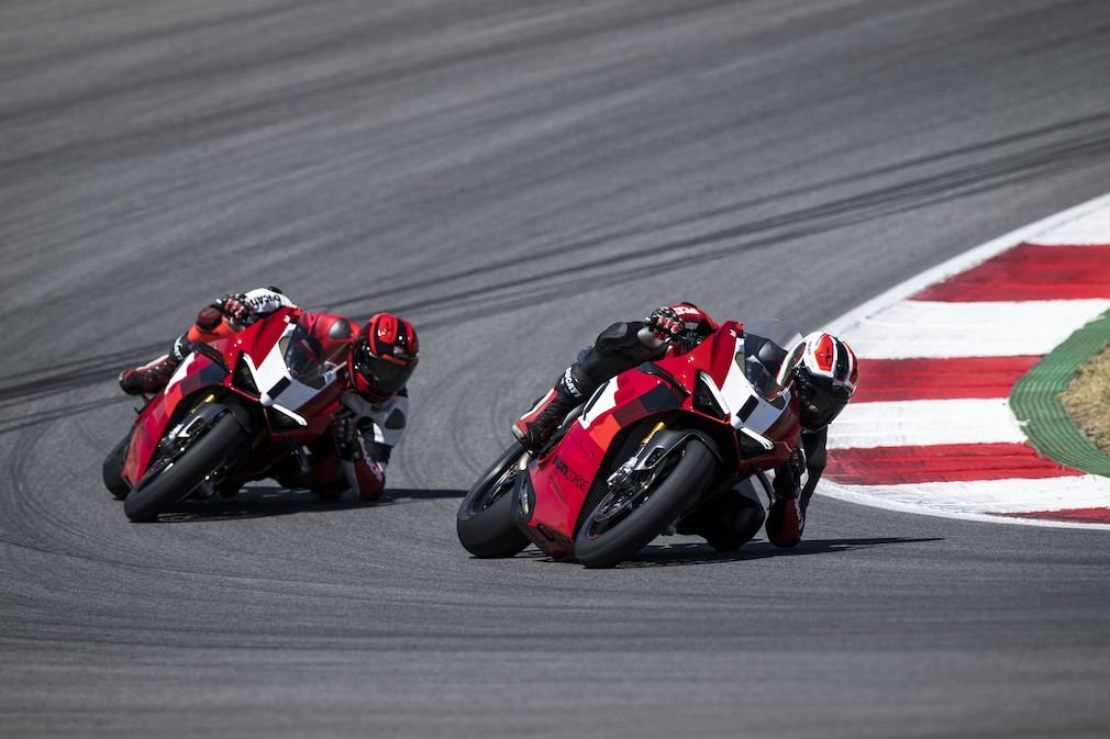 Panigale V4 R