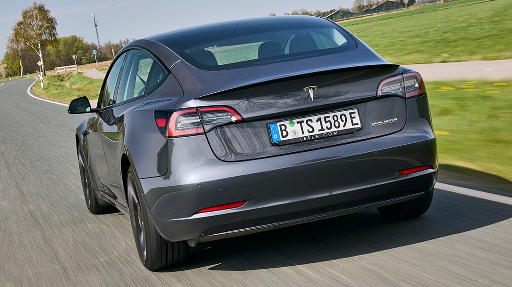 Tesla Model 3 (Basis) Tesla Model 3 (Basis)
