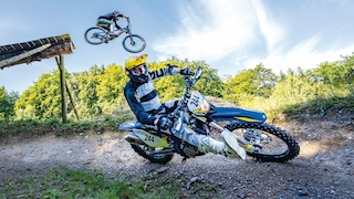 Motorrad vs. Mountainbike
