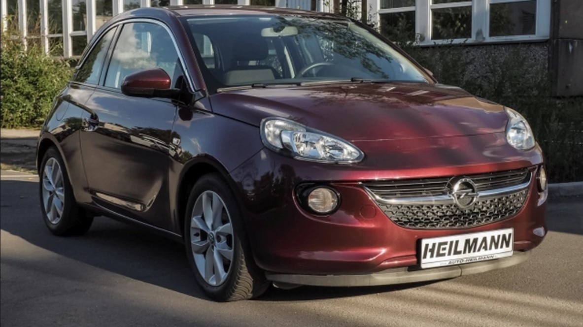 Stylischen Opel Adam mit wenigen Kilometern günstig kaufen - AUTO BILD