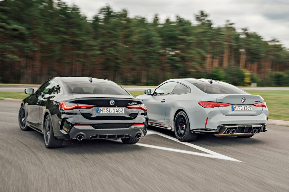 BMW 430i Coupé M Sport   BMW M4 CSL