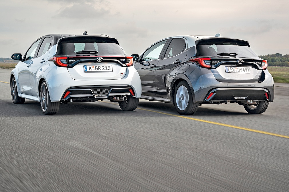 Toyota Yaris Hybrid Mazda 2 Hybrid