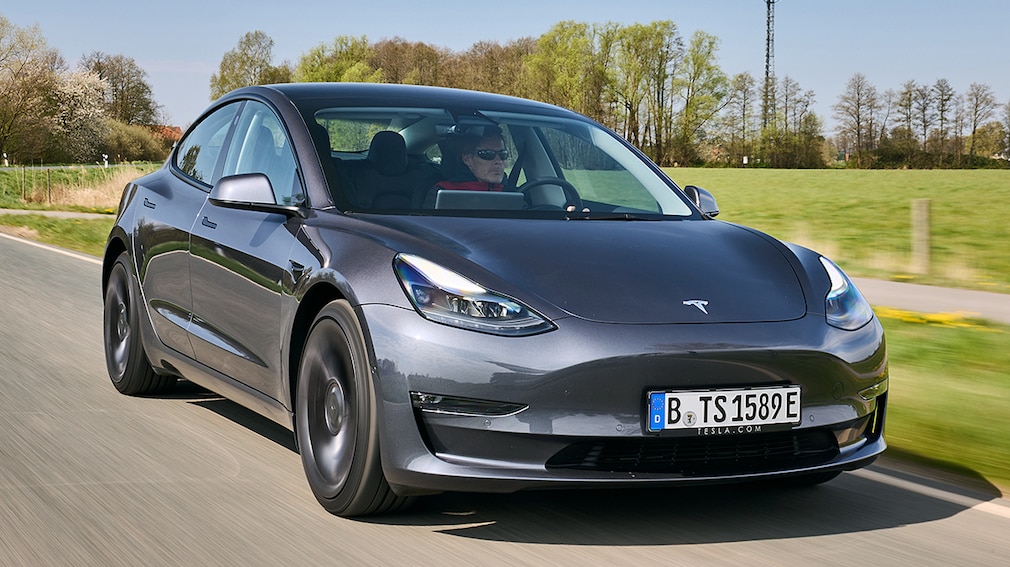 Tesla Model 3 (Basis) Tesla Model 3 (Basis)