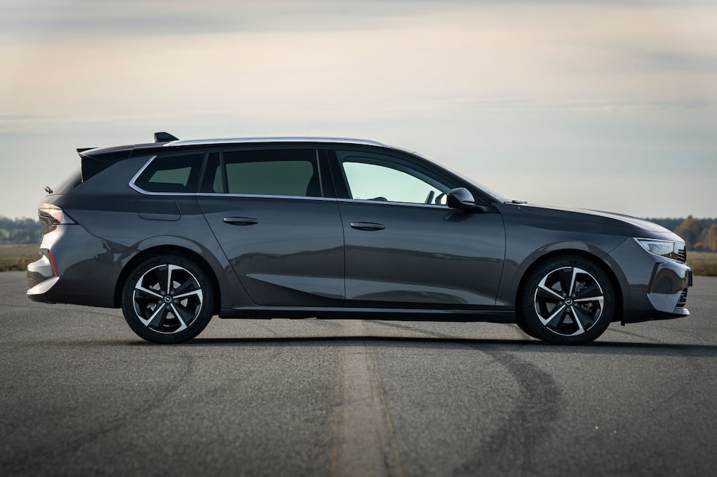 Opel Astra Sports Tourer 1.2 Turbo