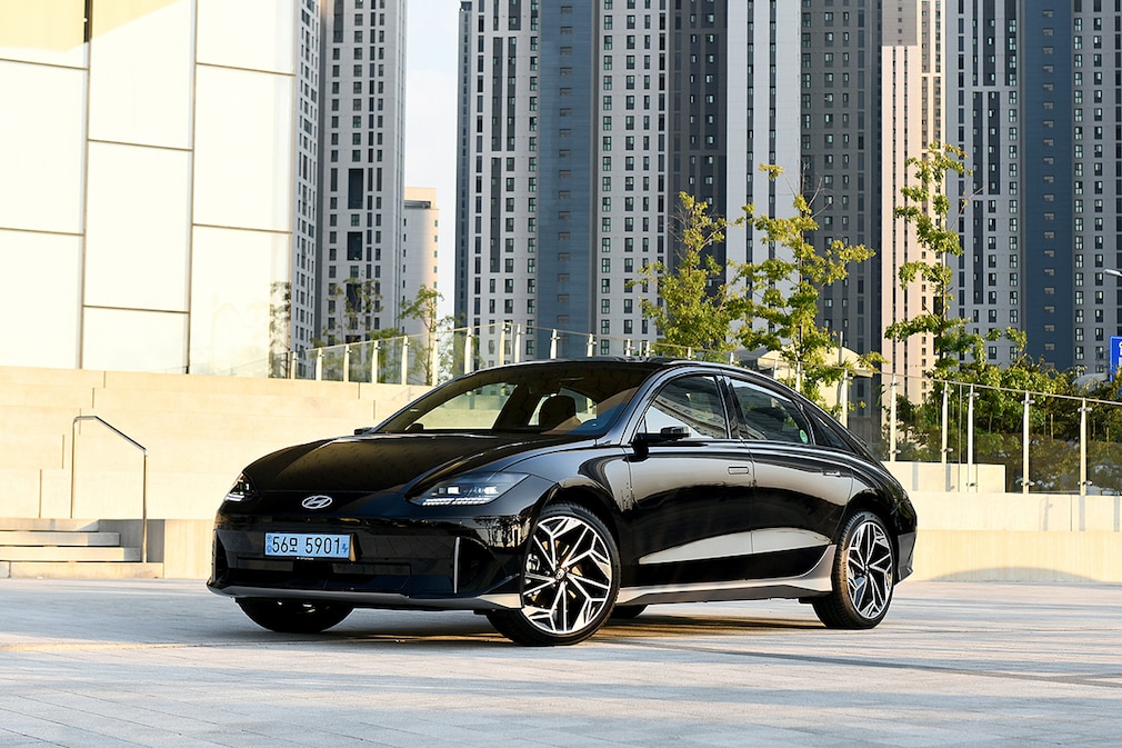 Hyundai Ioniq 6 Hyundai Ioniq 6