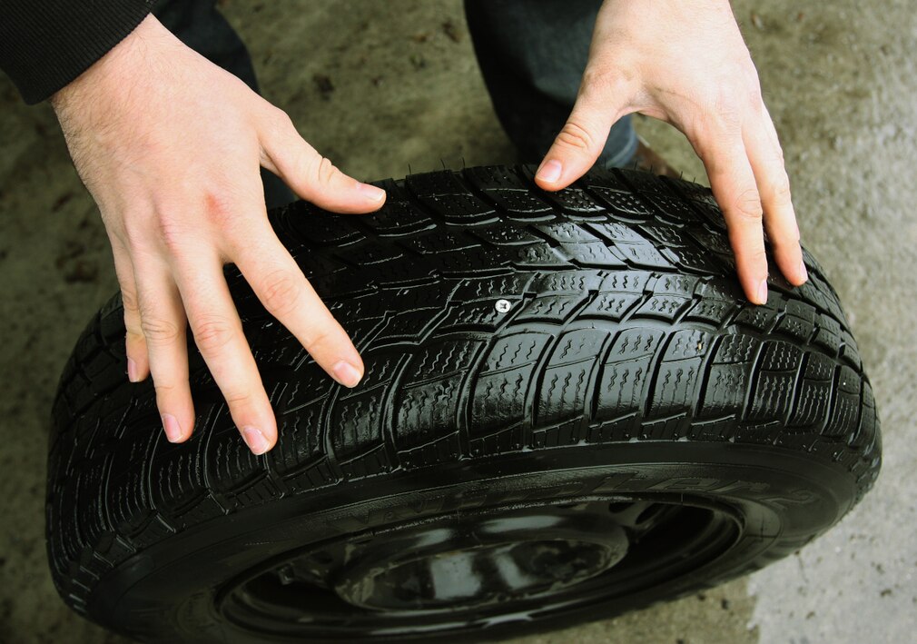 Reifen mit Nagel